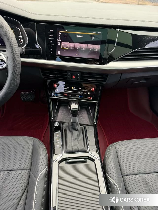 Volkswagen Passat id 4257858 из Китая 25