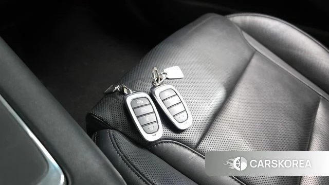 Hyundai The New Grandeur IG Hybrid id 4458751 из Кореи 25