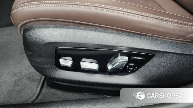 BMW 5 Series (G30) id 4618404 из Кореи 25