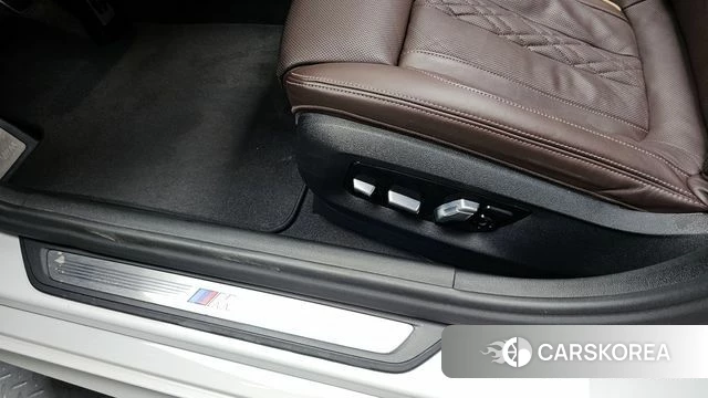 BMW 5 Series (G30) id 4324811 из Кореи 25