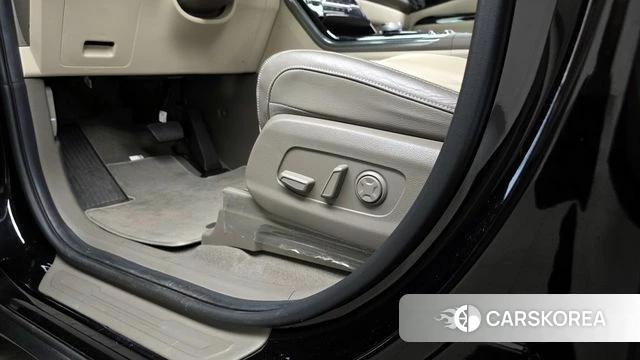 Kia Carnival 4th generation id 4231144 из Кореи 25