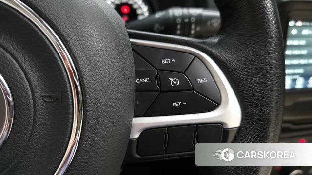 Jeep Renegade id 4361696 из Кореи 25