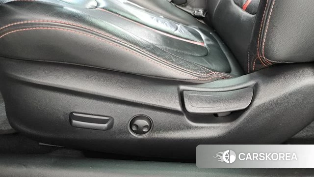 Hyundai Veloster (JS) id 4325214 из Кореи 25