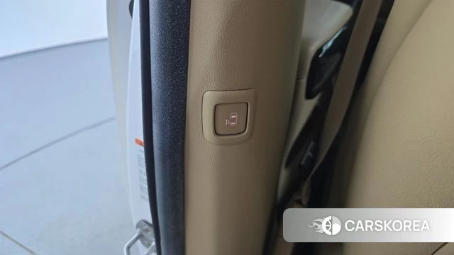 Kia The New Carnival id 4781087 из Кореи 25