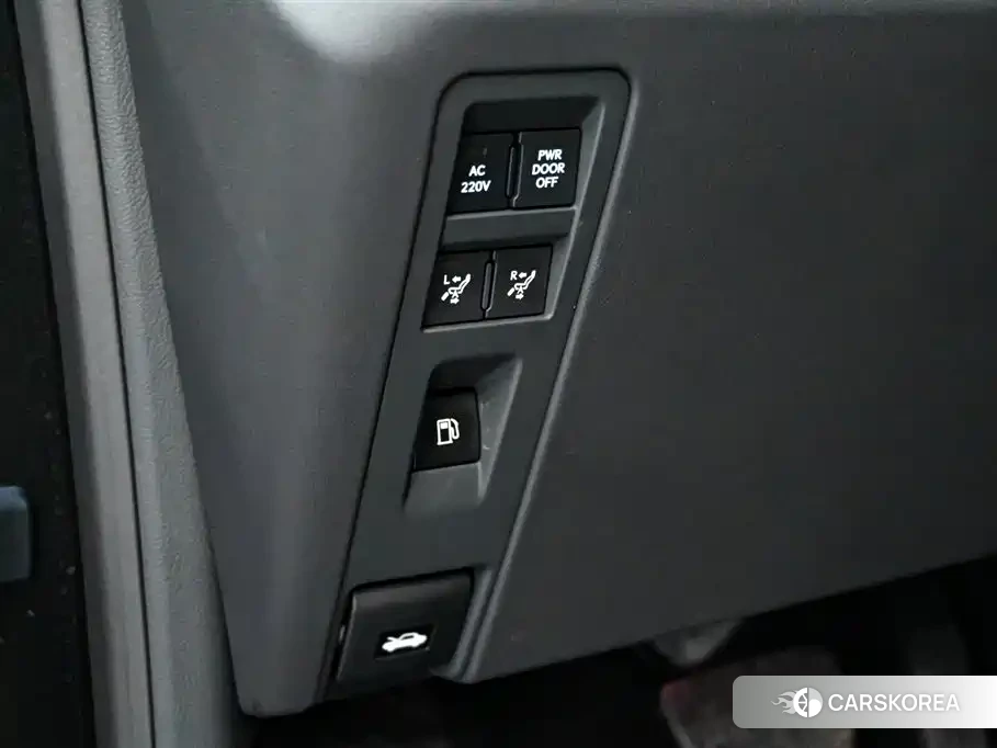 Lexus LM id 4589114 из Китая 25