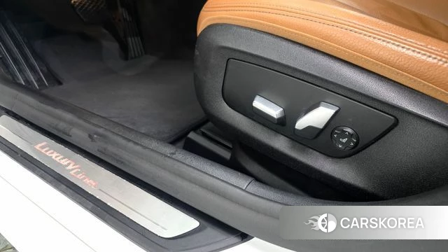 BMW 5 Series (G30) id 4836646 из Кореи 25