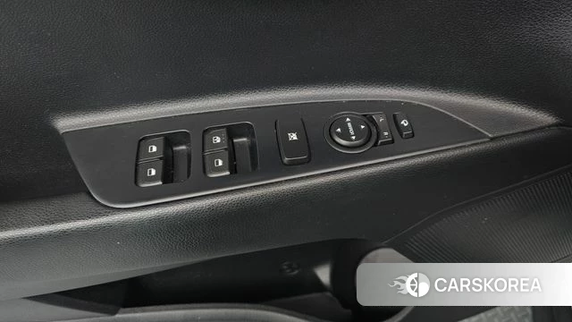 Kia Stonic id 4906716 из Кореи 25