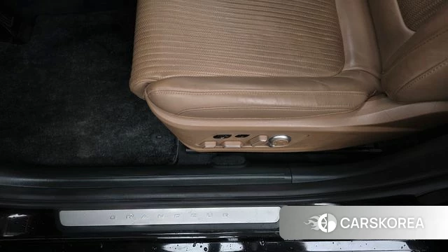 Hyundai Grandeur Hybrid (GN7) id 4613143 из Кореи 25