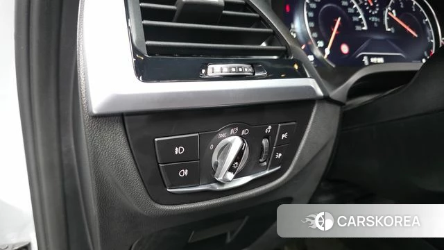 BMW X3 (G01) id 4615238 из Кореи 25