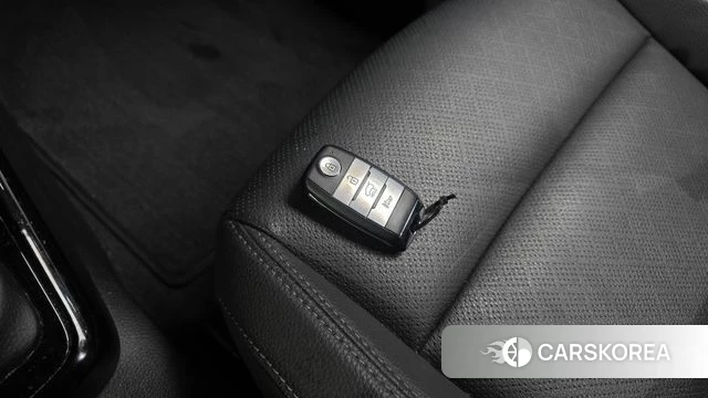 Kia Stonic id 4837175 из Кореи 25