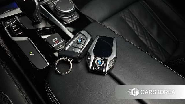 BMW 5 Series (G30) id 4551437 из Кореи 25