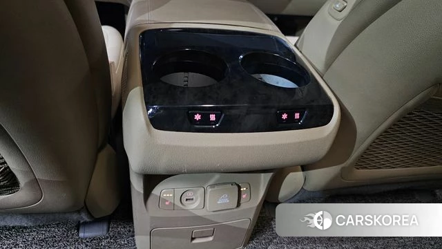 Kia The New Carnival id 4658112 из Кореи 25