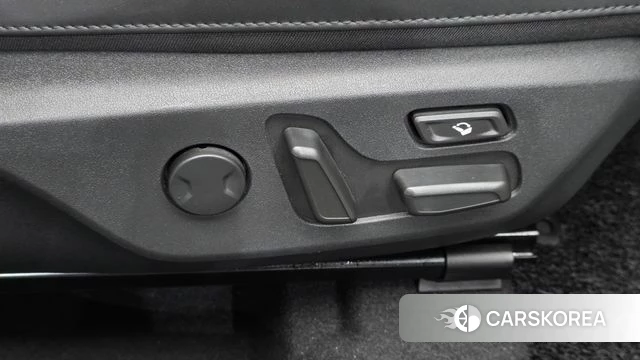 Kia Di Ol Nu Niro id 4881231 из Кореи 25