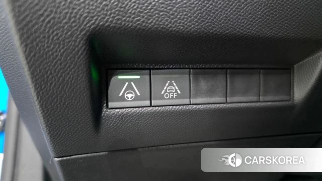 Peugeot e-2008 second generation id 4650077 из Кореи 25