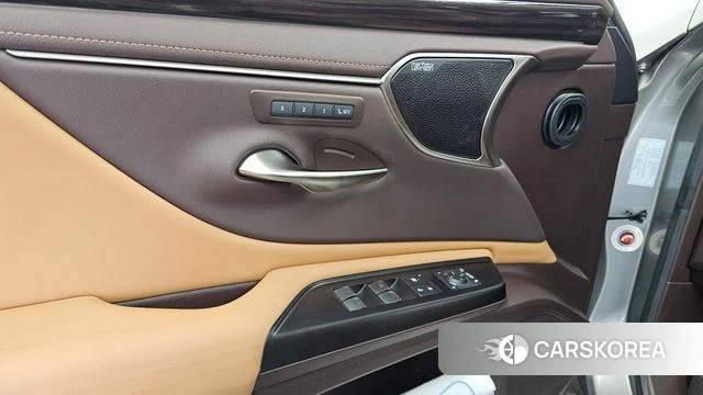 Lexus ES300h 7th generation id 4445216 из Кореи 25