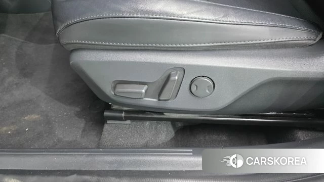 Kia Di Ol Nu Niro id 4745148 из Кореи 25