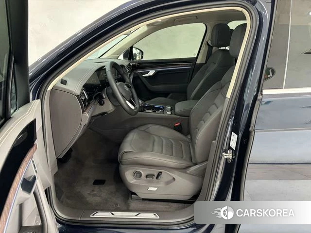 Volkswagen Touareg id 4299400 из Китая 25