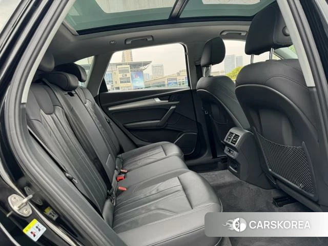 Audi Q5L id 4272704 из Китая 25