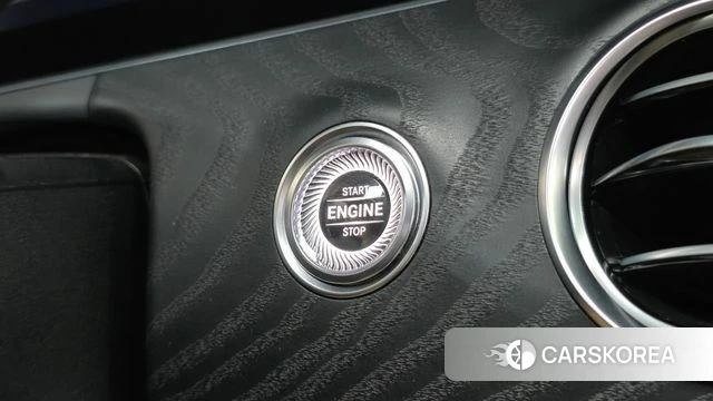 Mercedes-Benz E-Class W213 id 4764729 из Кореи 25