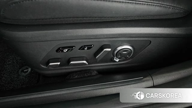 Hyundai Grandeur (GN7) id 4280810 из Кореи 25