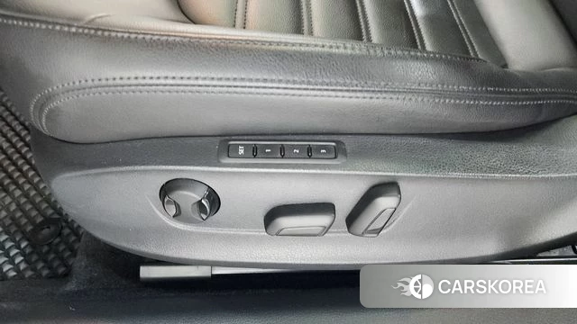 Volkswagen The New Passat id 4197066 из Кореи 25