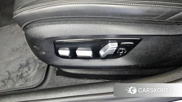 BMW 5 Series (G30) id 4285302 из Кореи 25