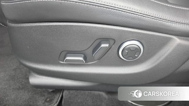 Genesis GV70 id 4757360 из Кореи 25