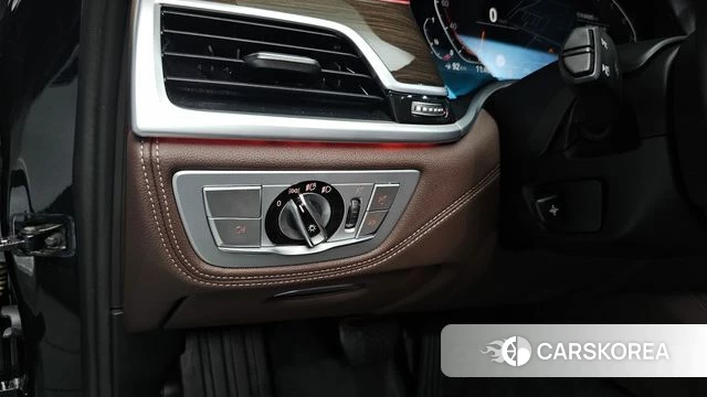 BMW 7 Series (G11) id 4707382 из Кореи 25