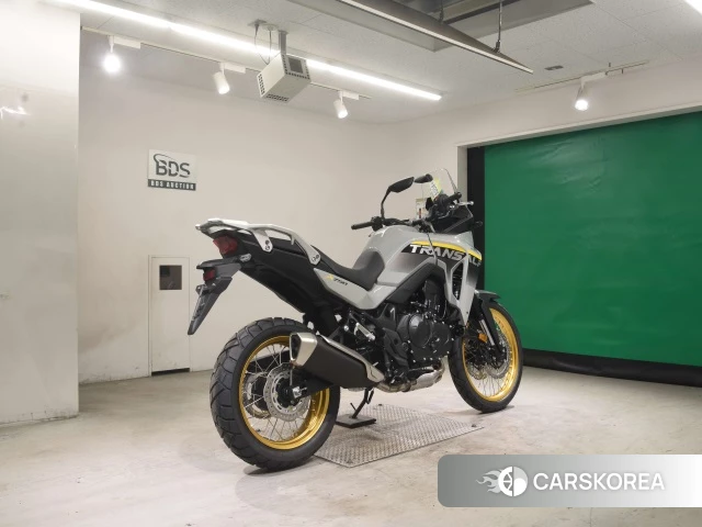 Honda TRANSALP XL750 id 3949453 из Японии 25