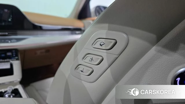 Hyundai The New Grandeur IG Hybrid id 4268829 из Кореи 25