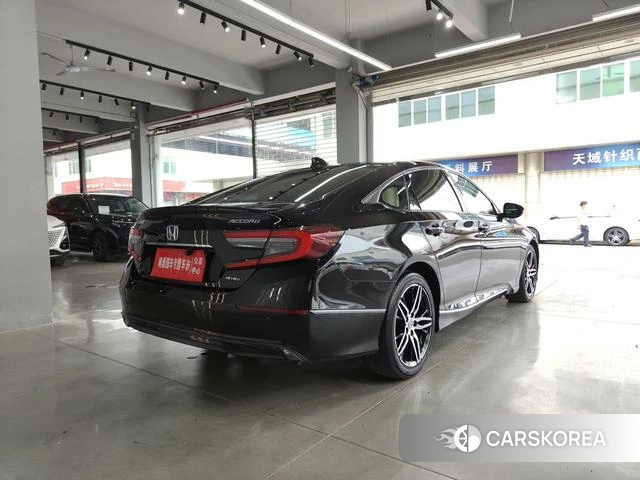 Honda Accord id 4307778 из Китая 25