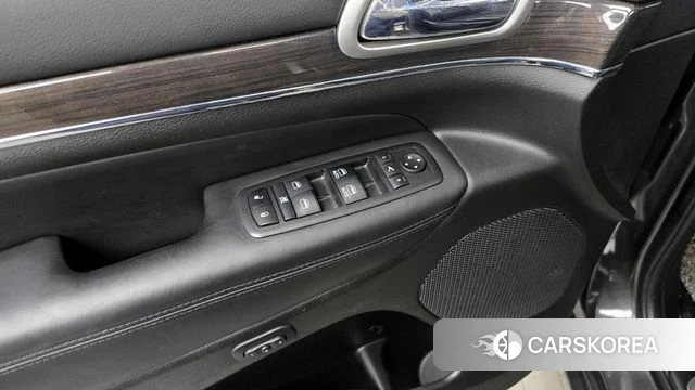 Jeep Grand Cherokee id 4203915 из Кореи 25