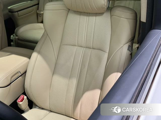 Toyota Elfa id 4276501 из Китая 25