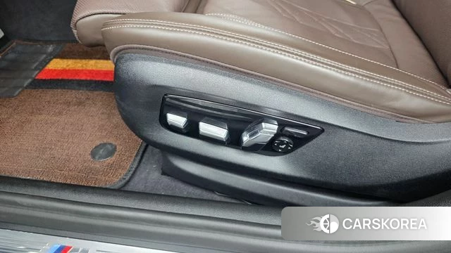 BMW 5 Series (G30) id 4670383 из Кореи 25