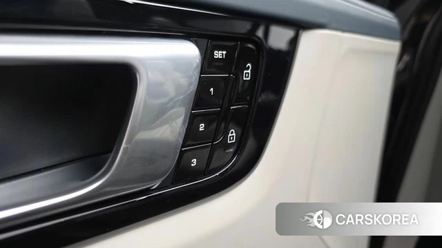 Porsche Cayenne (PO536) id 4495773 из Кореи 25