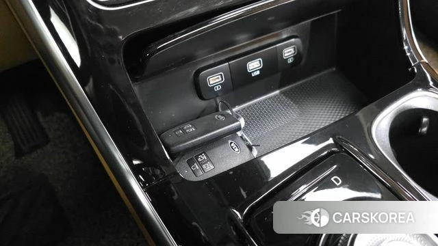 Kia Carnival 4th generation id 4604306 из Кореи 25