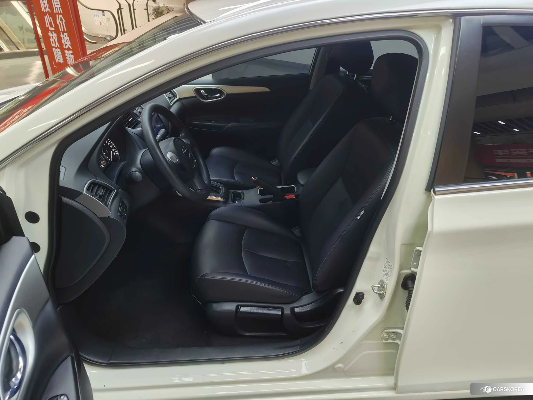 Nissan Xuan Yi id 4426829 из Китая 25
