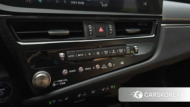 Lexus ES300h 7th generation id 4726666 из Кореи 25