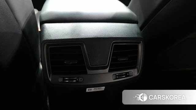 Ssangyong The New Rexton Sports Cannes id 4382068 из Кореи 25