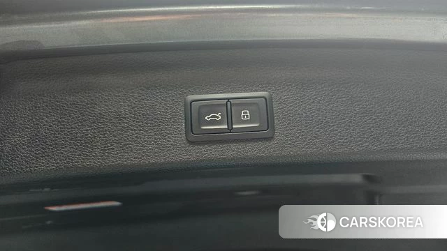 Audi Q3 (F3) id 4636154 из Кореи 25