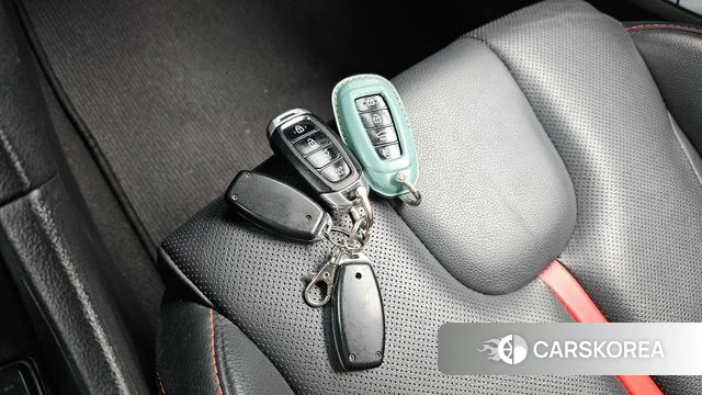 Hyundai Veloster (JS) id 4224942 из Кореи 25