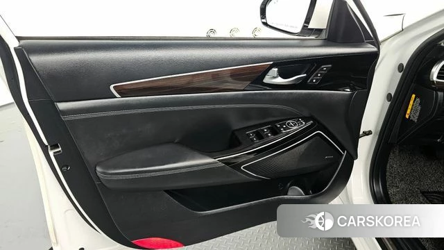 Kia Come New K7 id 4225687 из Кореи 25