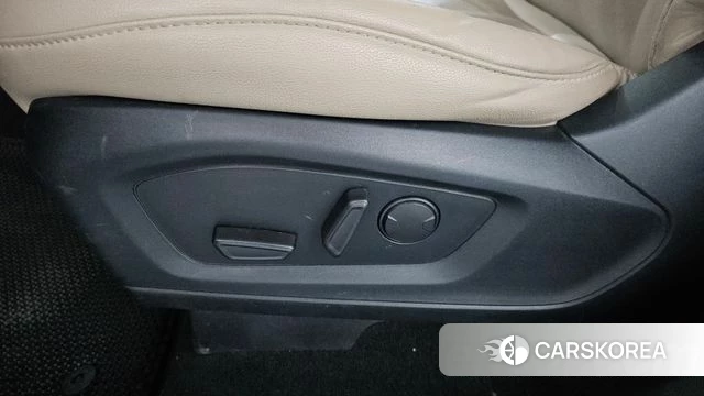 Ford Explorer 6th Generation id 4202856 из Кореи 25