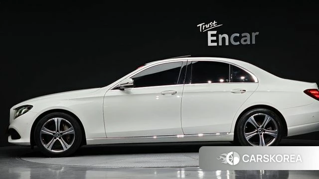 Mercedes-Benz E-Class W213 id 4304721 из Кореи 25