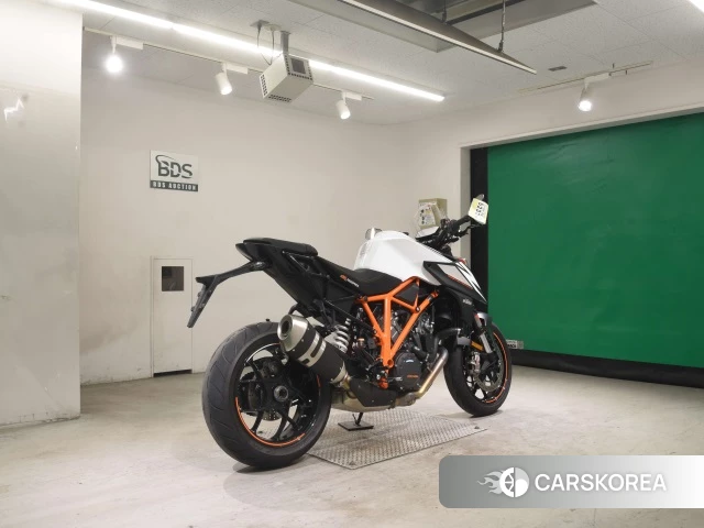 KTM 1290 SUPER DUKE R id 3939654 из Японии 25