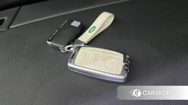 Land Rover Range Rover Velar id 4232510 из Кореи 25