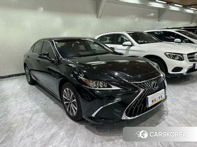 Lexus ES id 4314677 из Китая 25