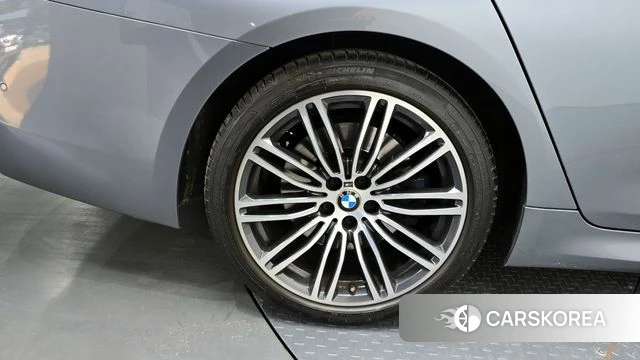 BMW 5 Series (G30) id 4397377 из Кореи 25
