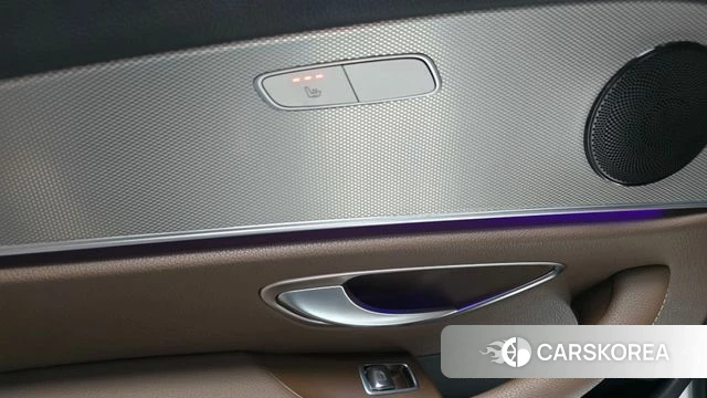 Mercedes-Benz E-Class W213 id 4672646 из Кореи 25