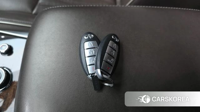 Infiniti QX60 id 4530748 из Кореи 25